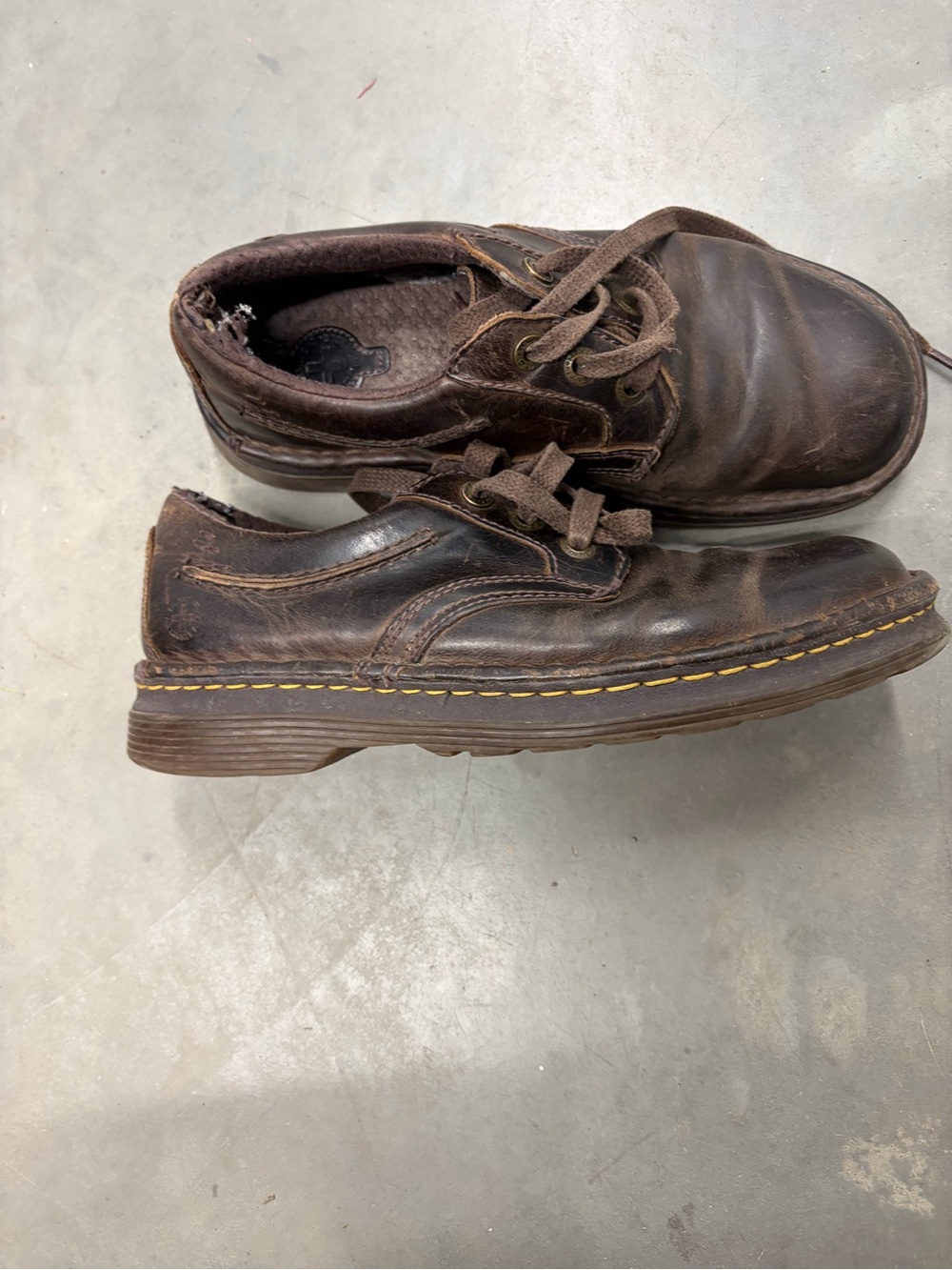 Vintage Dr martens Men's Brown Leather Lace-Up Casual Shoes